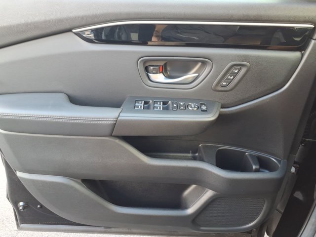 Used 2025 Honda Pilot EX-L image 23