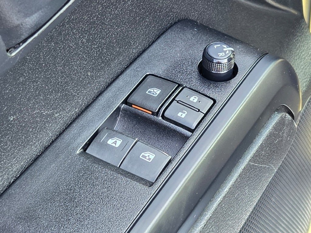 Used 2021 Toyota Tacoma SR RWD image 22