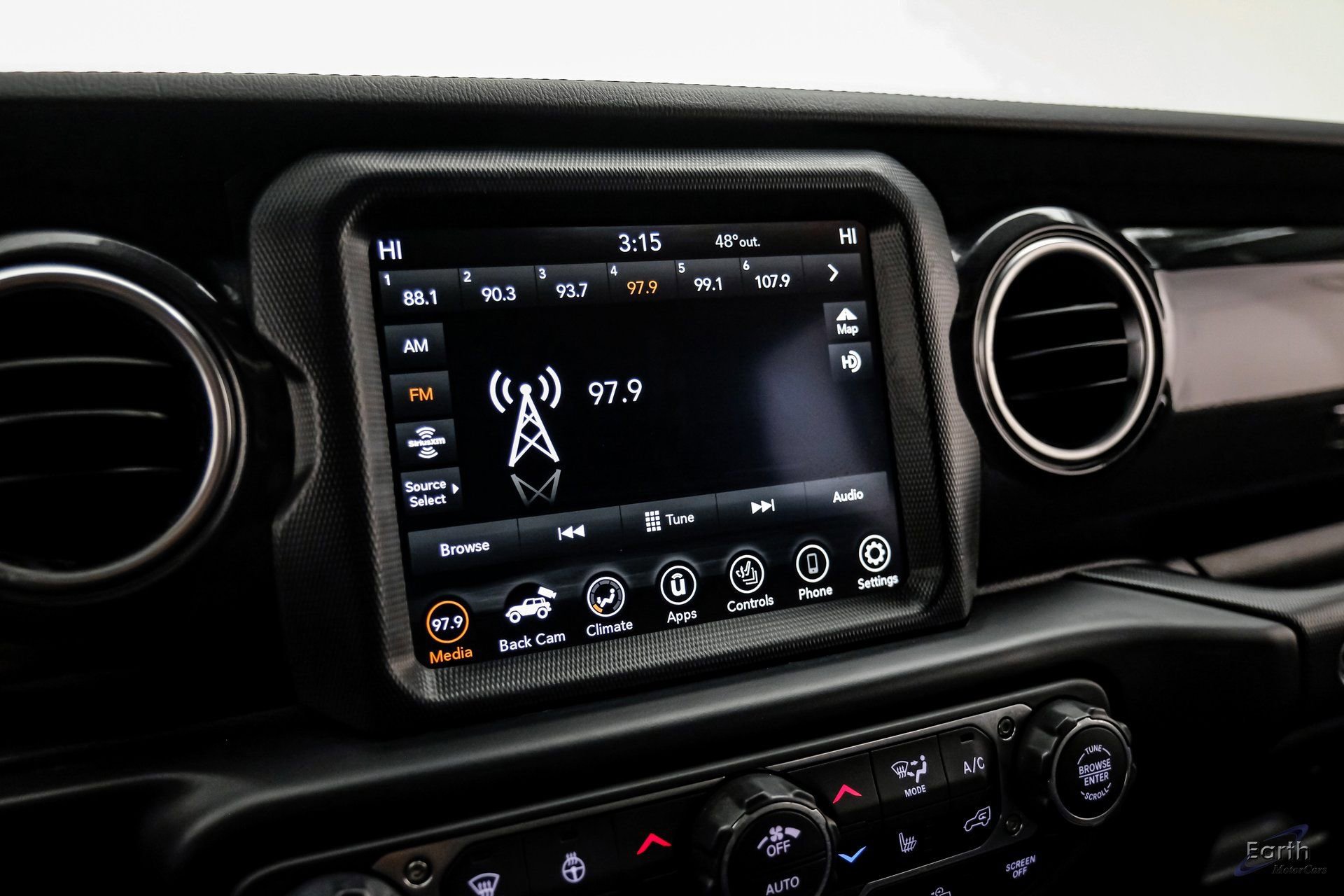 Used 2022 Jeep Wrangler Unlimited Rubicon w/ Xtreme Recon 35" Tire Package image 69