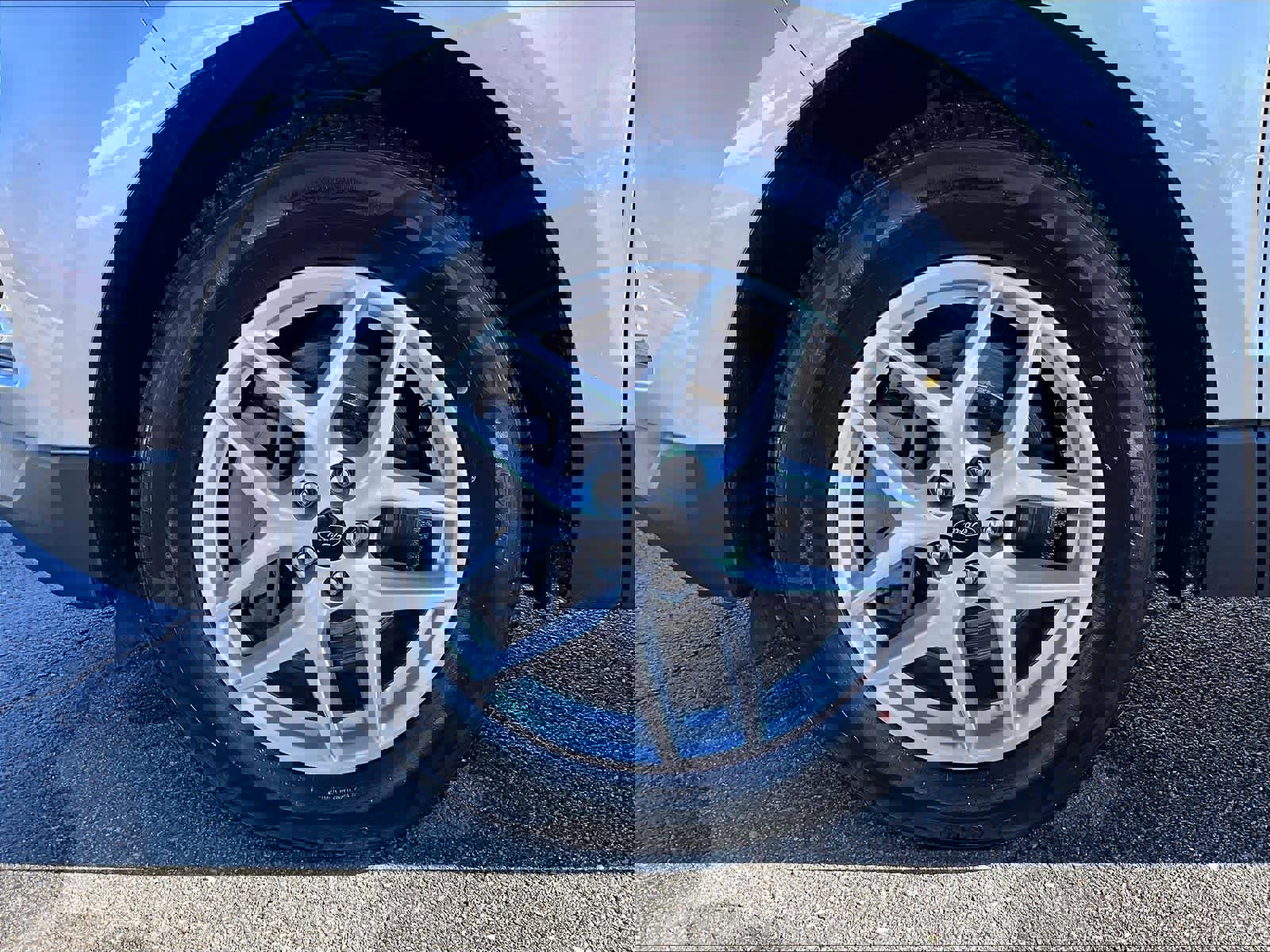 Used 2024 Ford Edge SEL image 7