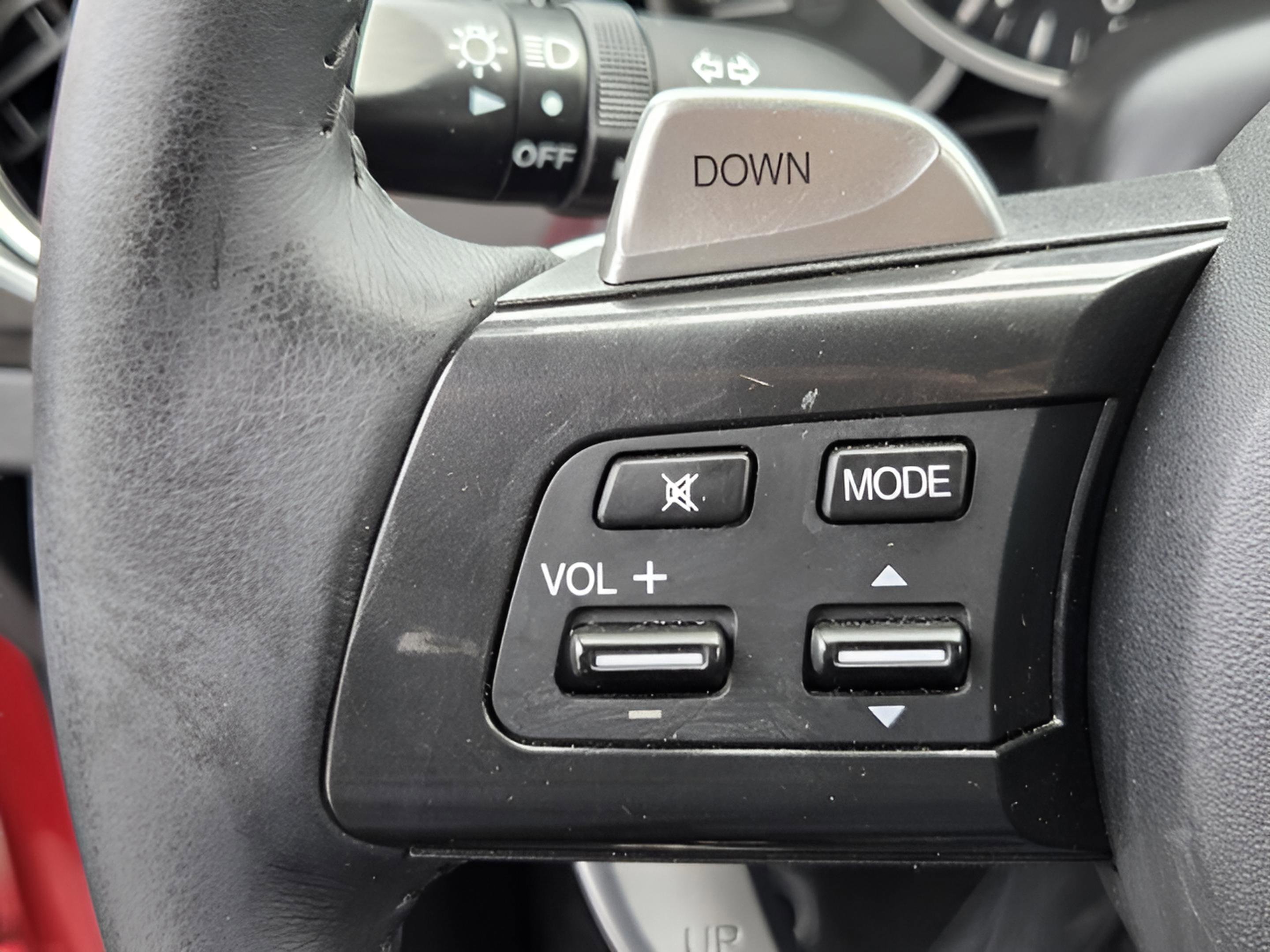 Used 2015 MAZDA MX-5 Miata Grand Touring RWD image 10