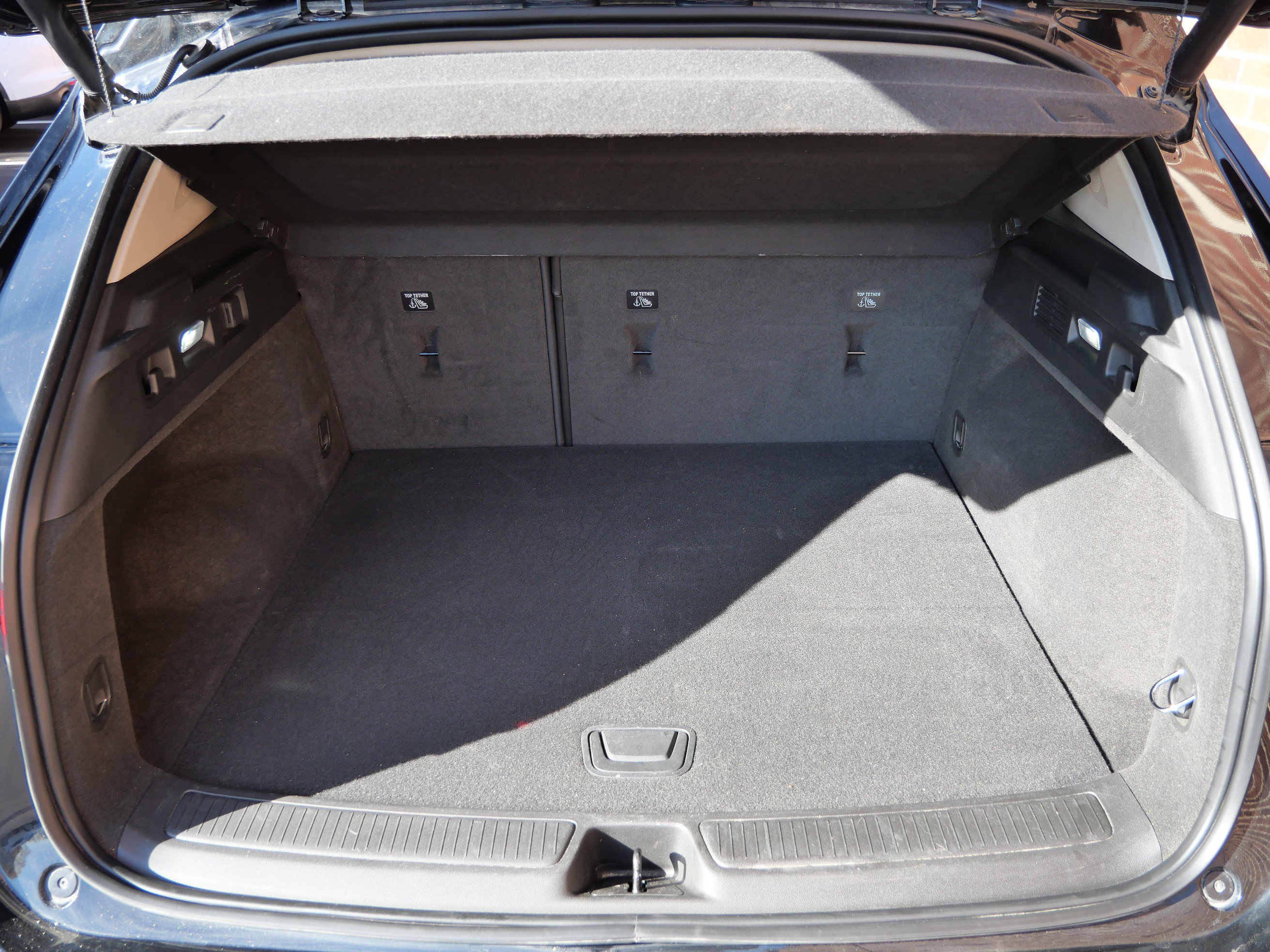 Used 2023 Buick Envision Essence w/ Sport Touring Package image 11