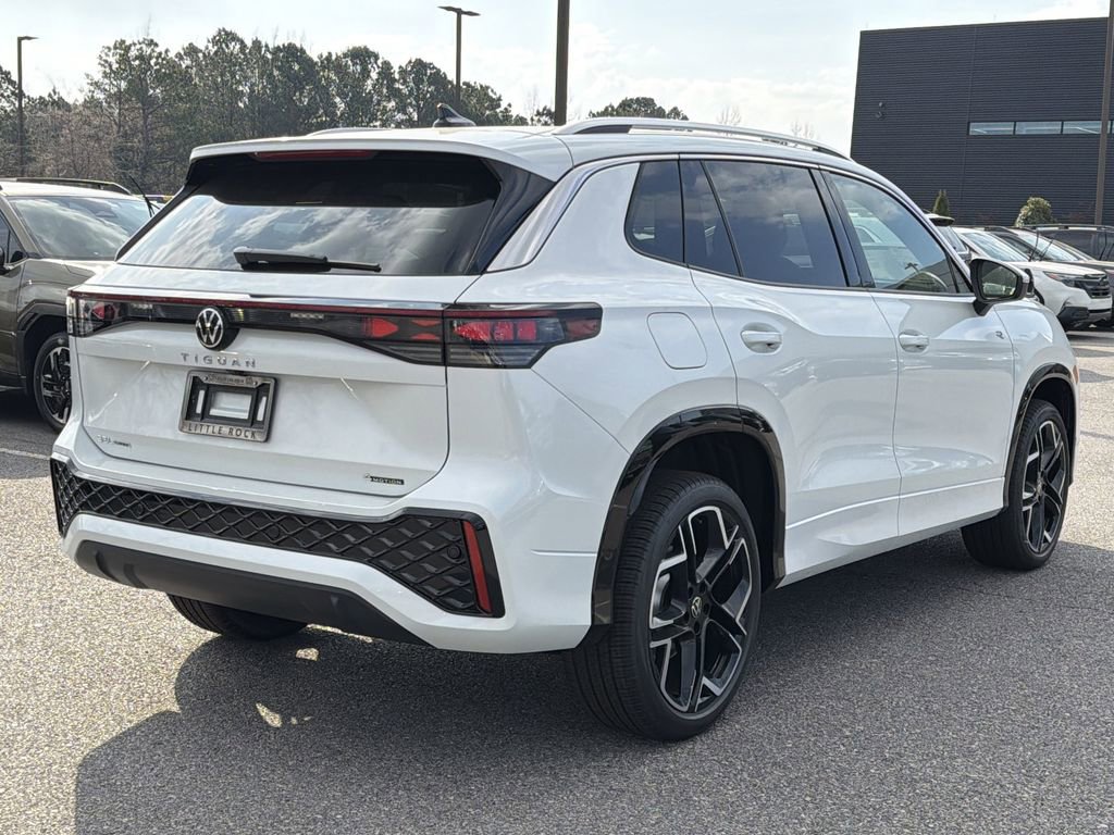 New 2026 Volkswagen Tiguan SEL R-Line image 5