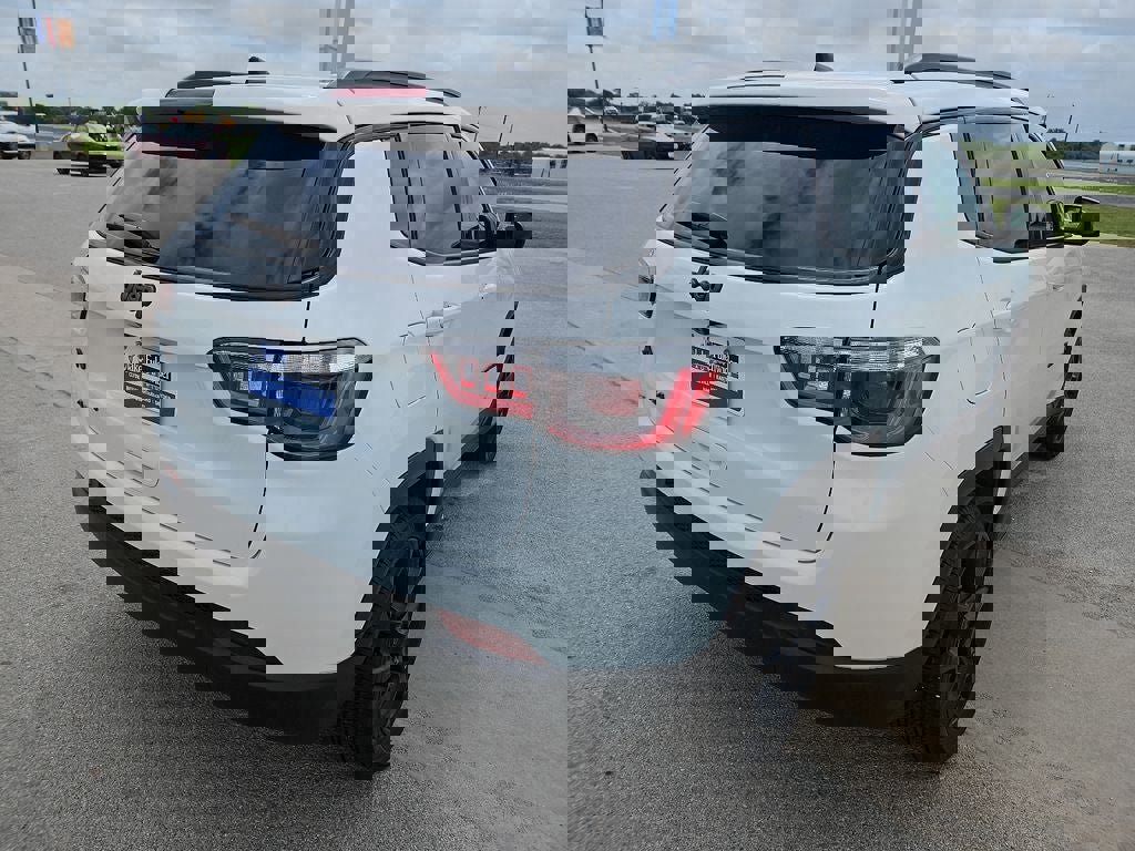 New 2026 Jeep Compass Latitude image 7