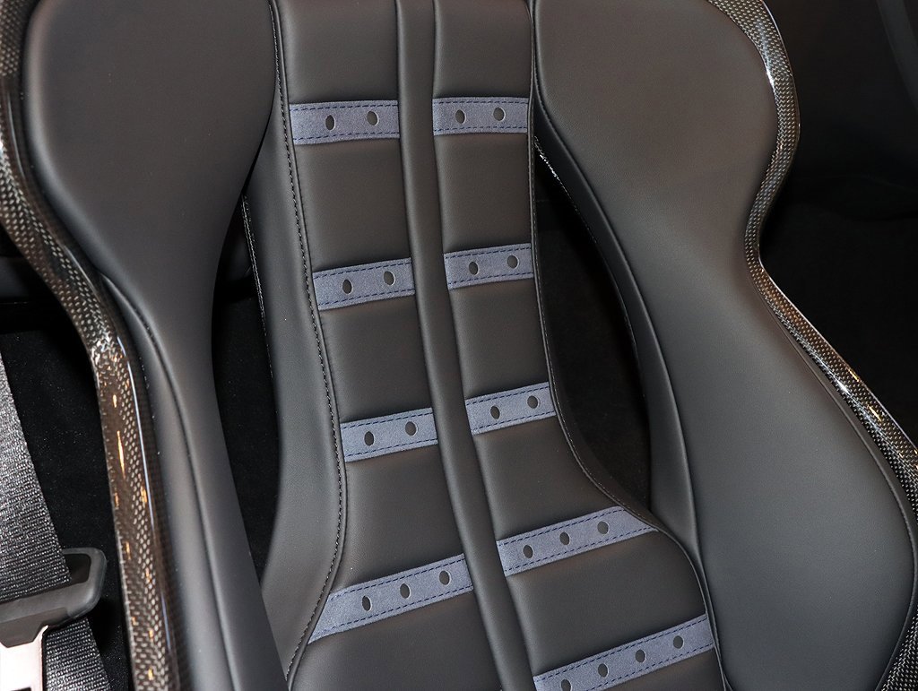 Certified 2025 Ferrari 296 GTS image 37