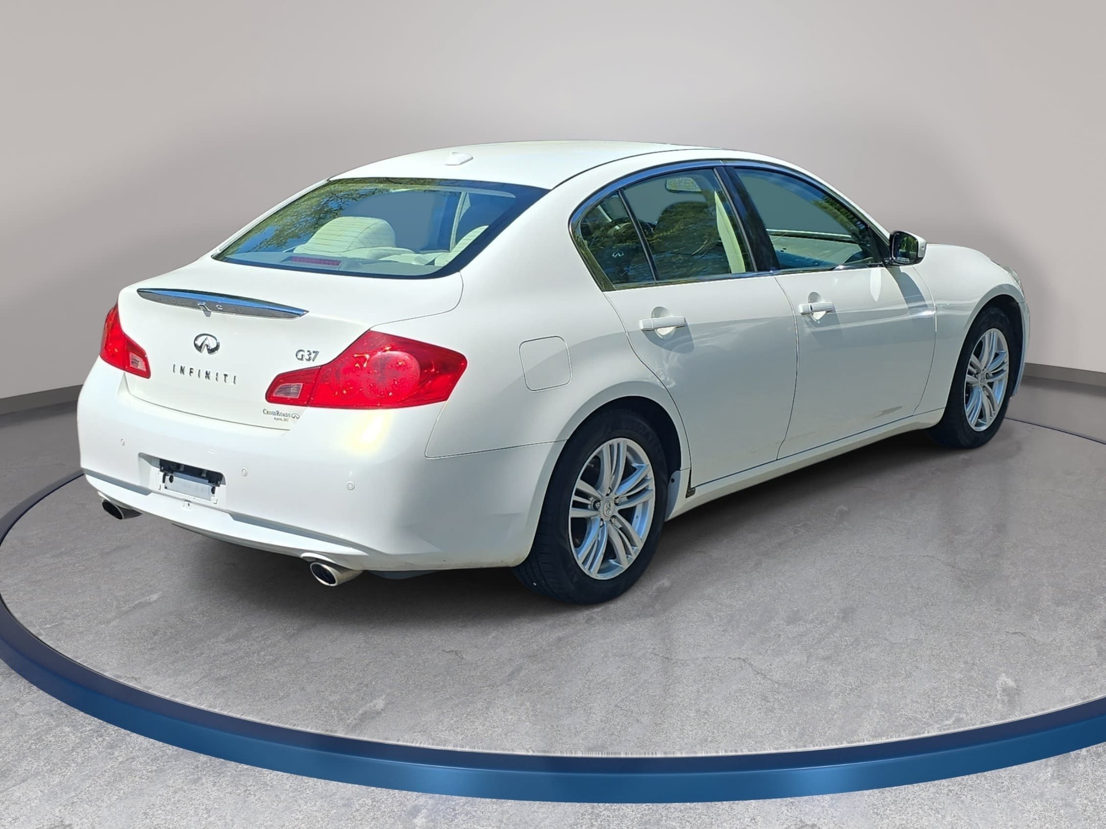 Used 2012 INFINITI G37 Journey w/ Premium Pkg RWD image 5