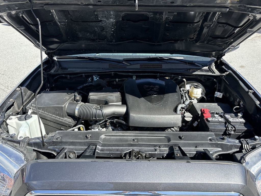 Used 2023 Toyota Tacoma SR5 w/ Technology Package image 30