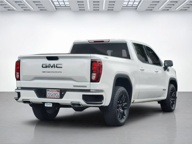 Used 2022 GMC Sierra 1500 Elevation w/ LPO, Elevation Black Package AWD/4WD image 4
