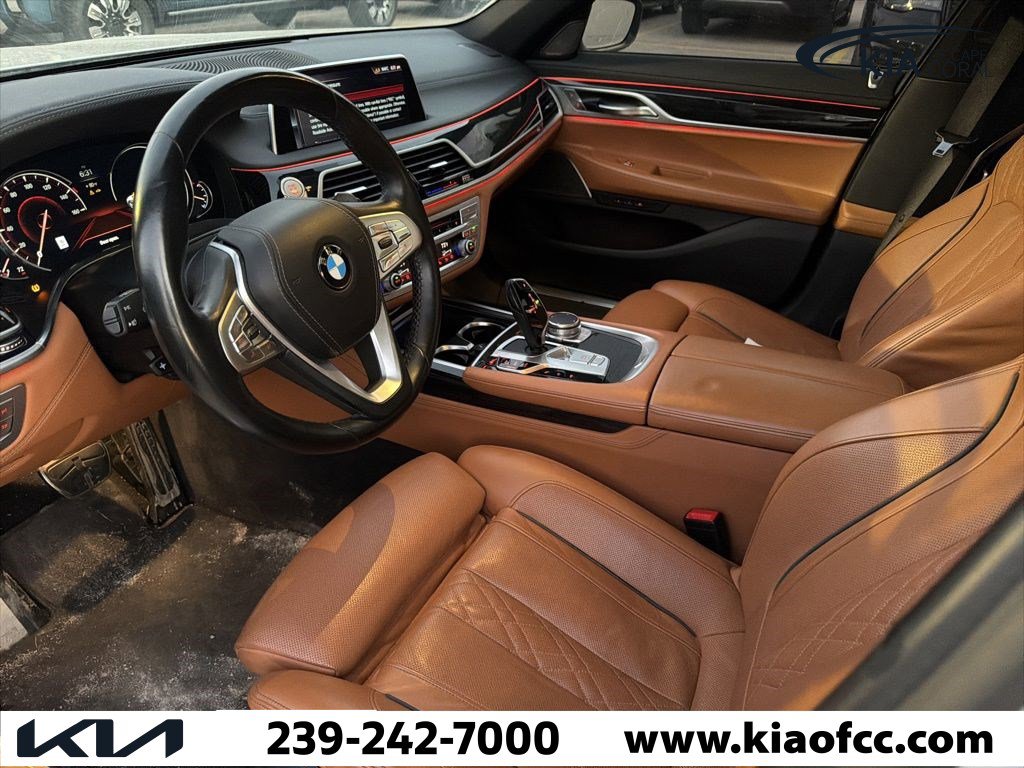 Used 2019 BMW 750i xDrive w/ M Sport Package image 2