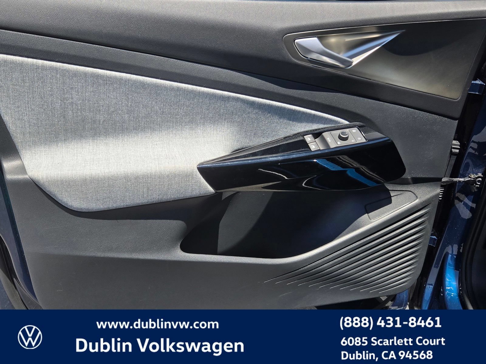 Used 2023 Volkswagen ID.4 Pro RWD image 10