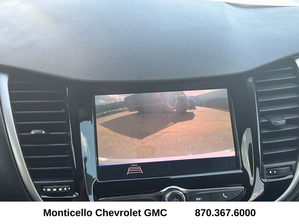 Used 2020 Chevrolet Trax LT FWD image 17