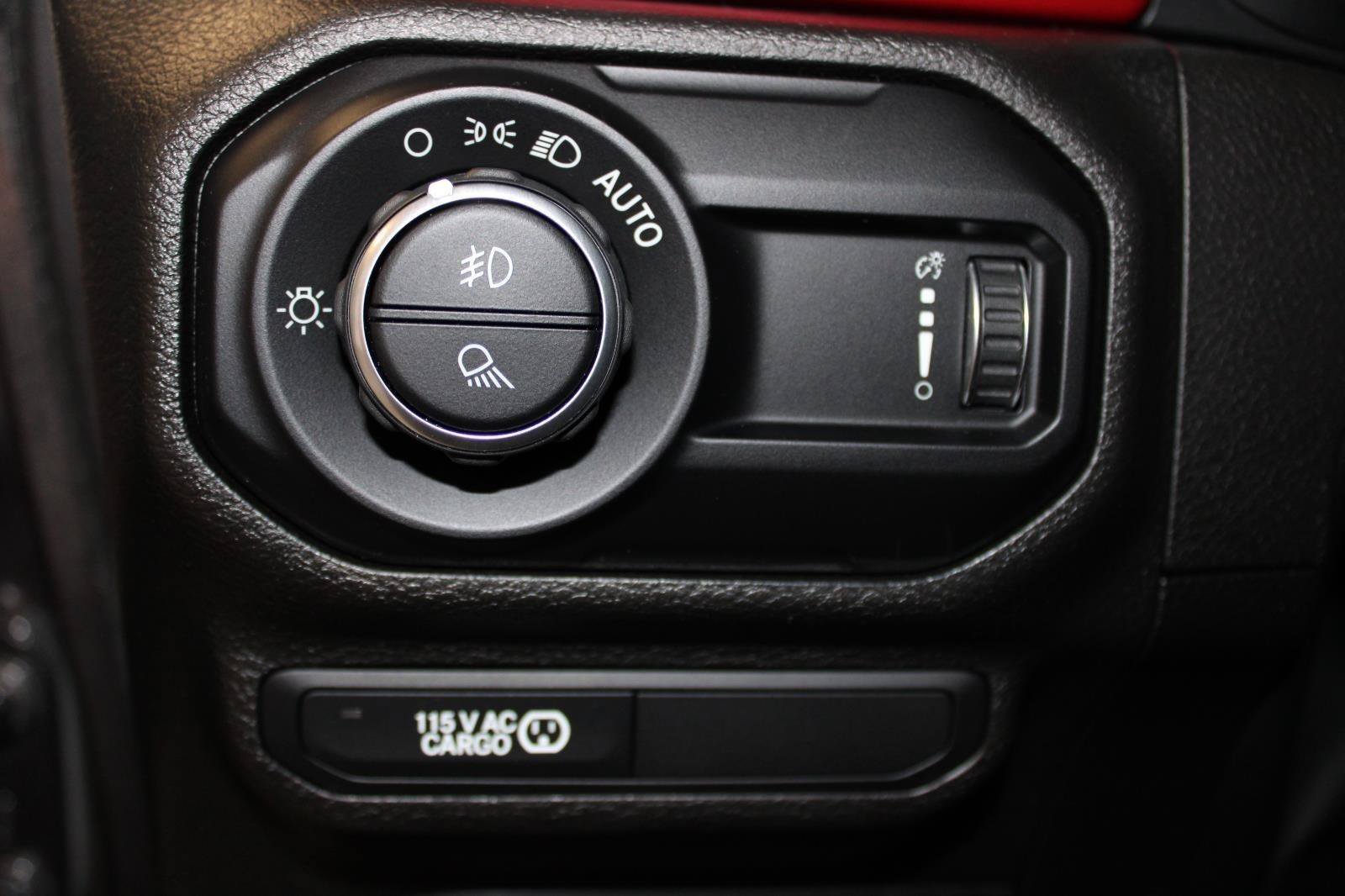 Used 2023 Jeep Gladiator Rubicon w/ Cold Weather Group AWD/4WD image 18