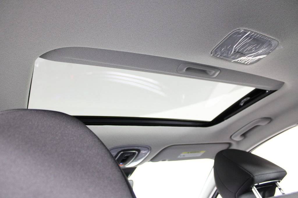 Used 2025 Hyundai Elantra SEL image 21