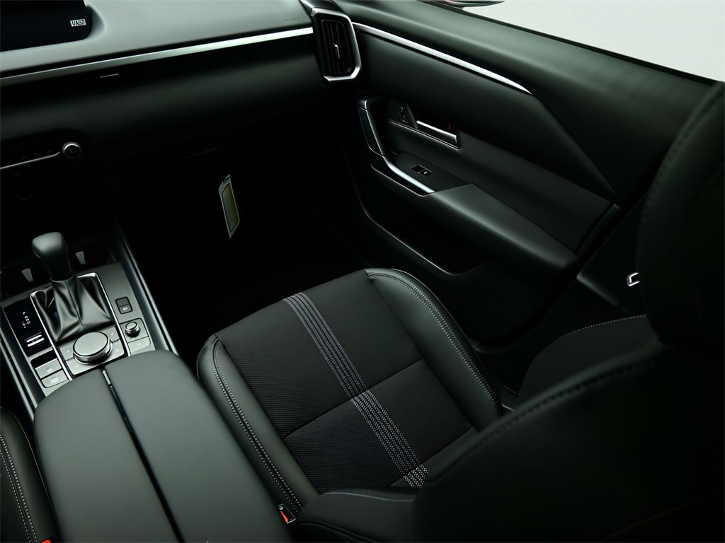 Certified 2025 MAZDA CX-50 2.5 Hybrid w/ Preferred Pkg image 14