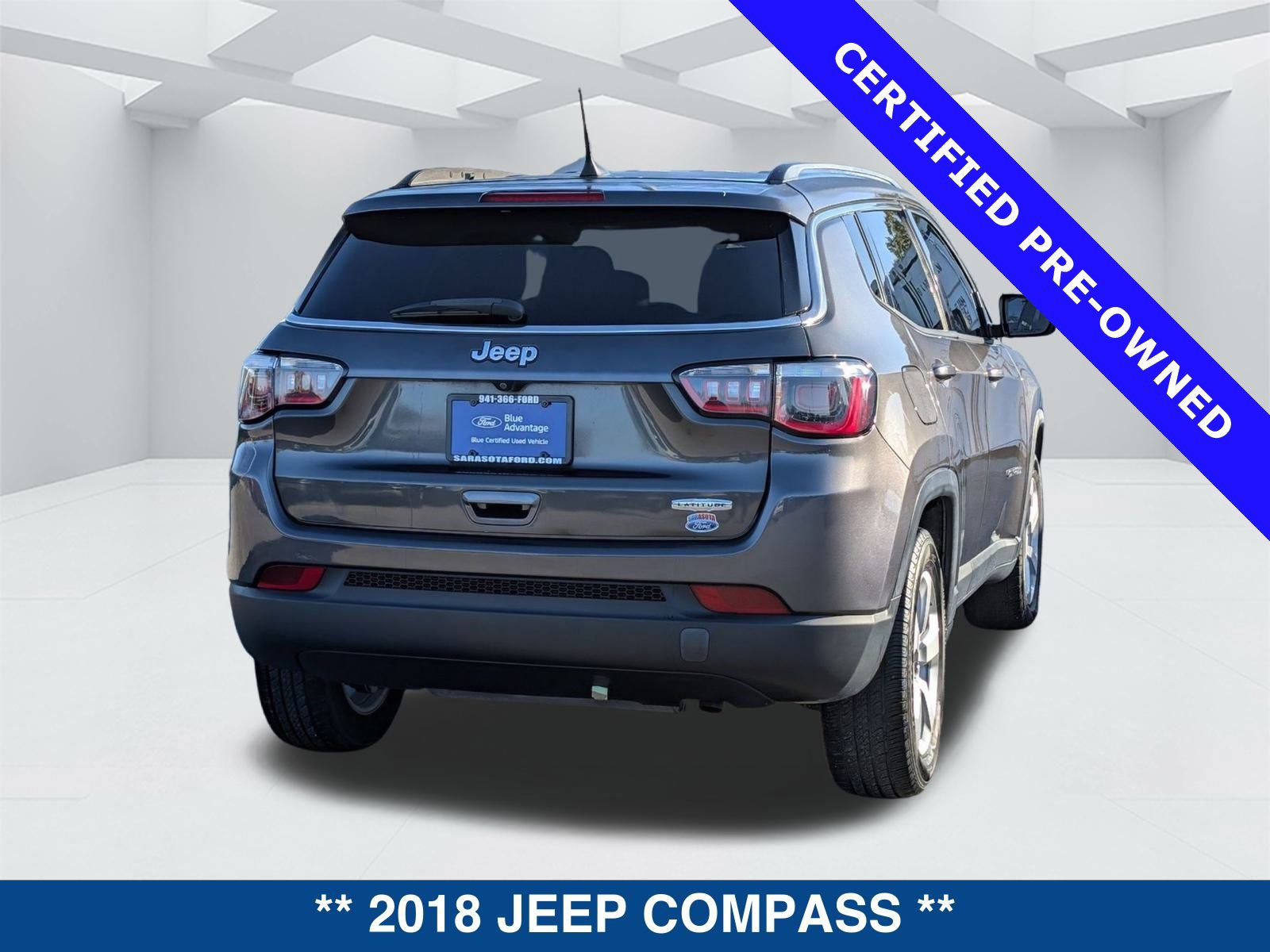 Used 2018 Jeep Compass Latitude w/ Popular Equipment Group image 4