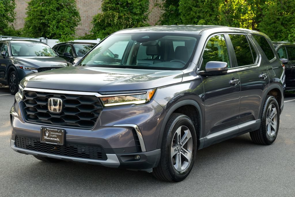 Used 2025 Honda Pilot EX-L image 3