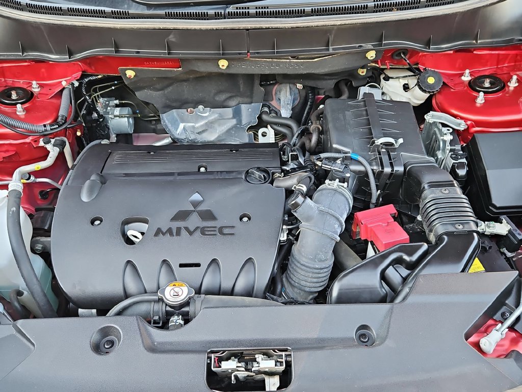 Used 2025 Mitsubishi Outlander Sport AWD image 35