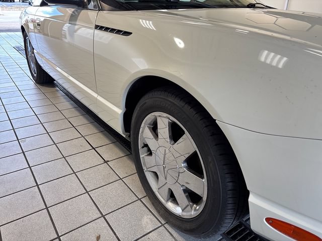 Used 2002 Ford Thunderbird RWD image 15