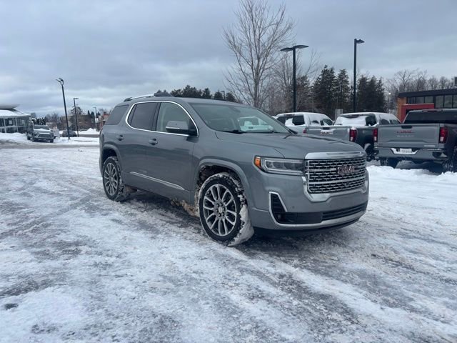 Used 2023 GMC Acadia Denali w/ Denali Ultimate Package image 3