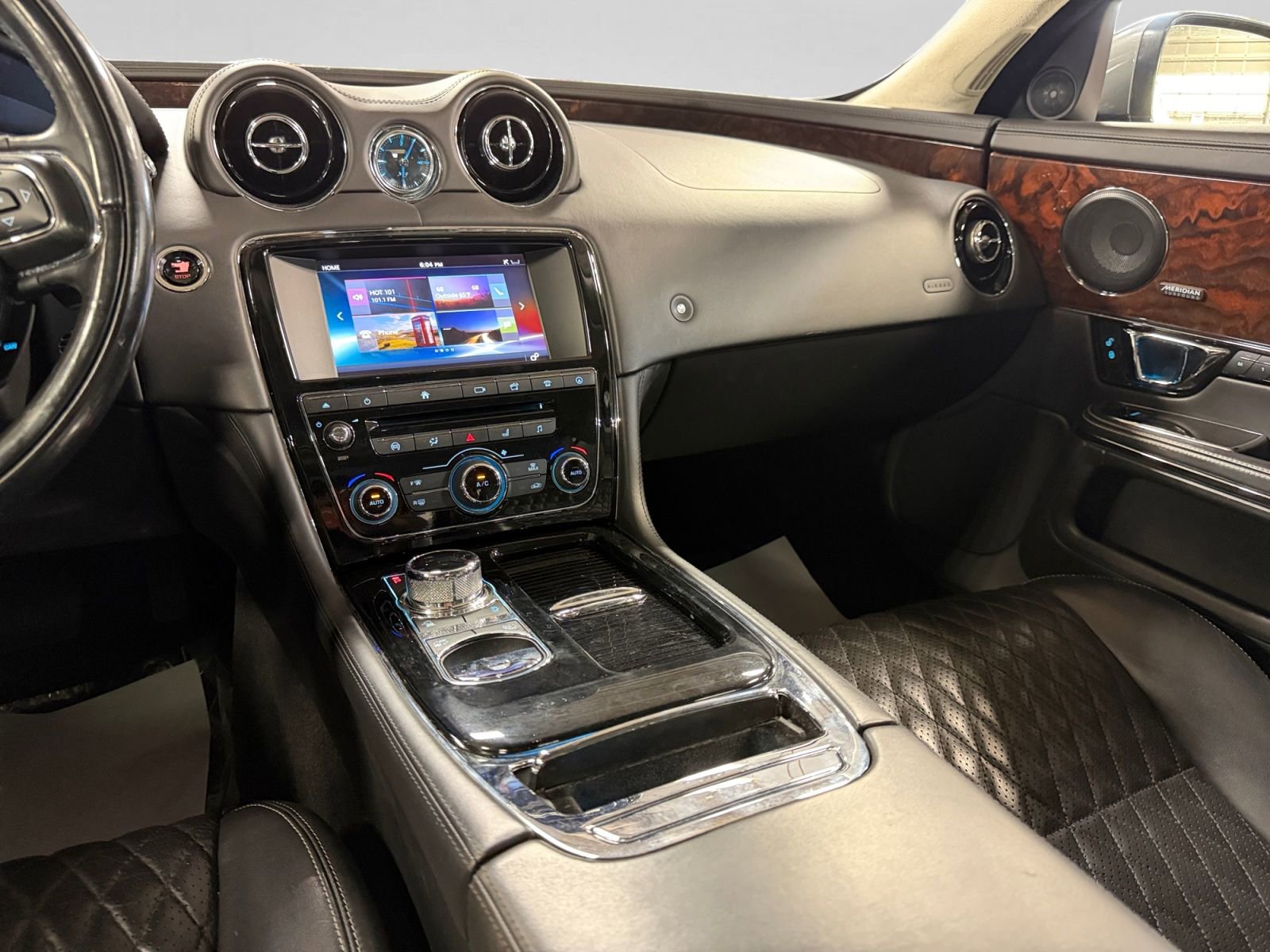 Used 2017 Jaguar XJ L Portfolio AWD/4WD image 21