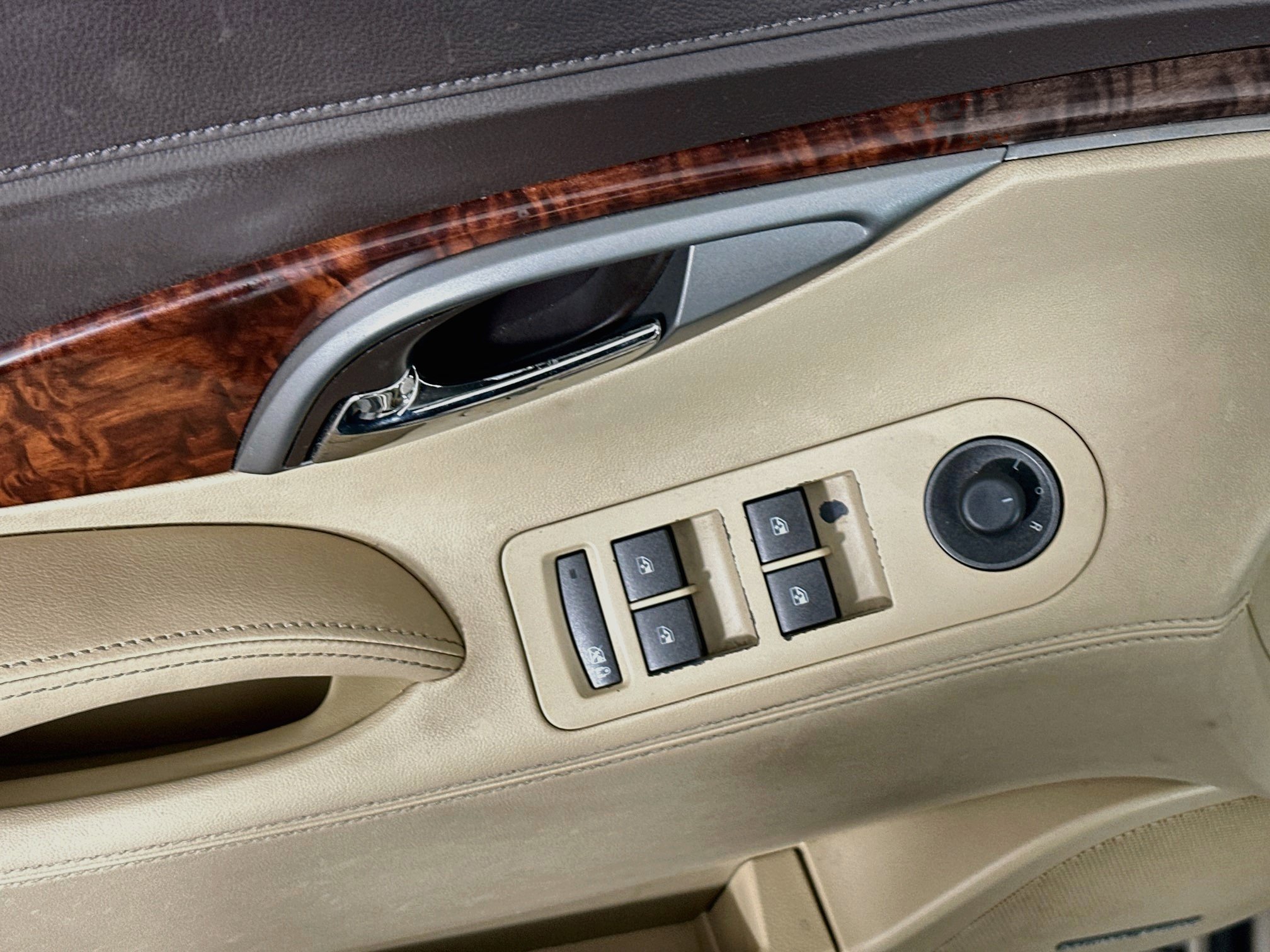 Used 2013 Buick LaCrosse Leather w/ Driver Confidence Package FWD image 15