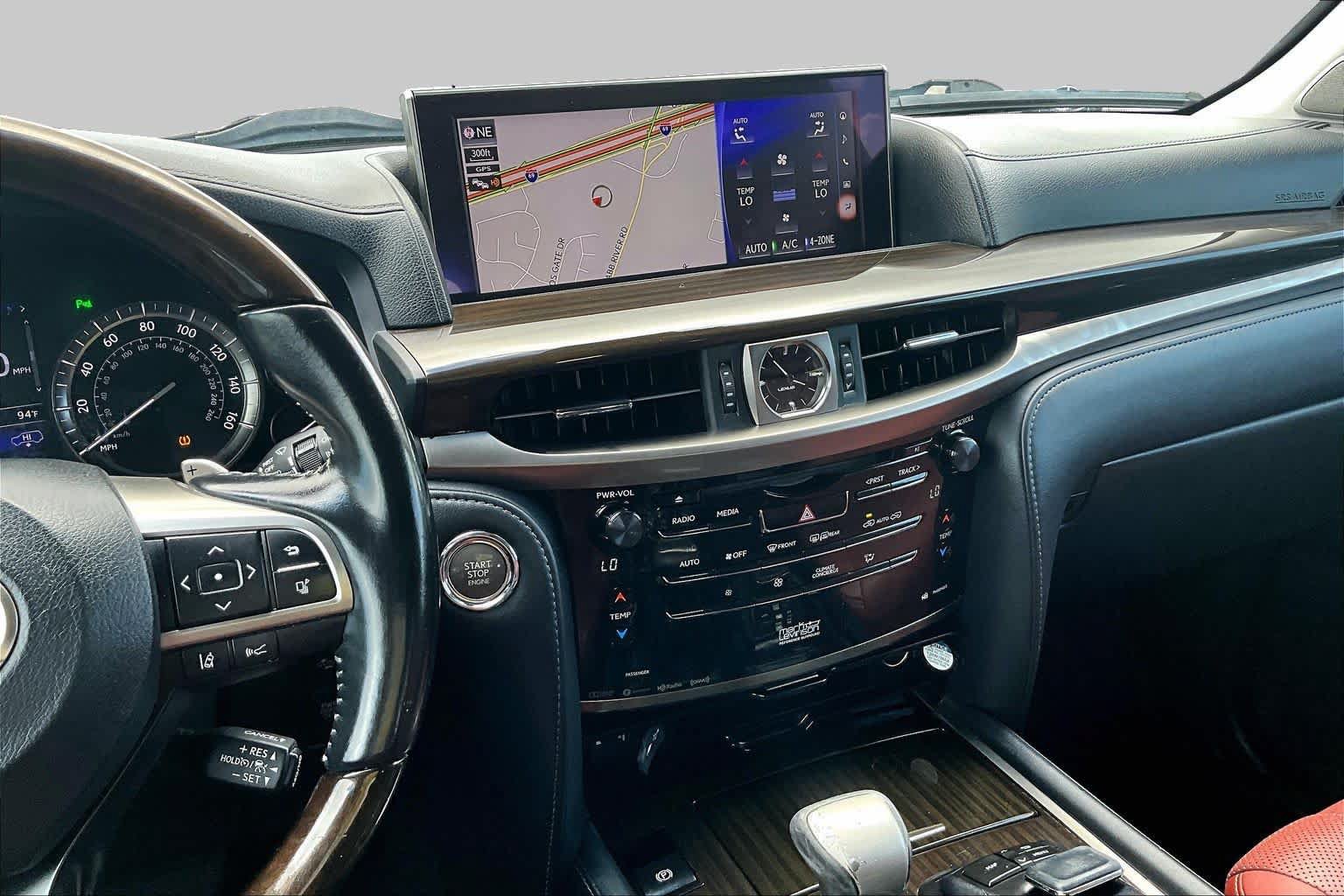 Used 2016 Lexus LX 570 4WD w/ Luxury Package image 7