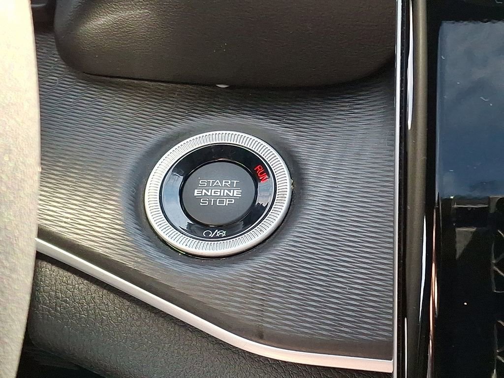 Used 2023 Jeep Grand Cherokee L Altitude image 23