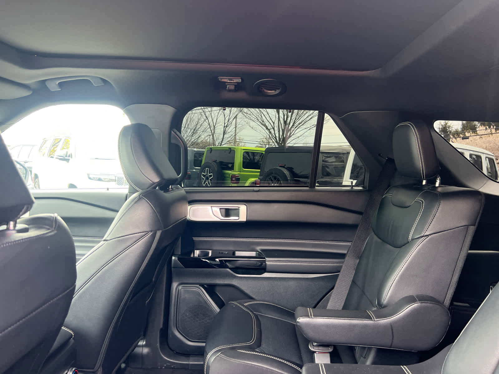 Used 2023 Ford Explorer ST w/ Equipment Group 401A AWD/4WD image 29