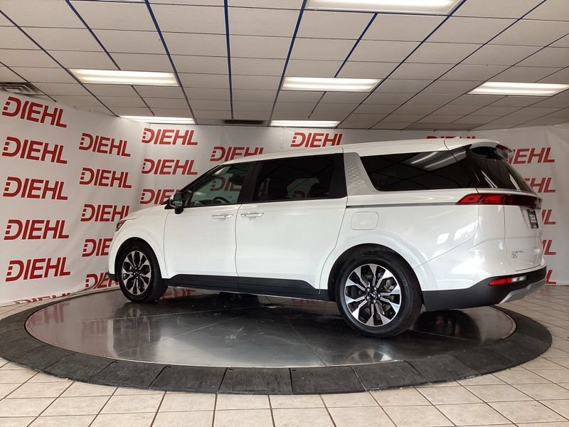 Certified 2023 Kia Carnival EX FWD image 5