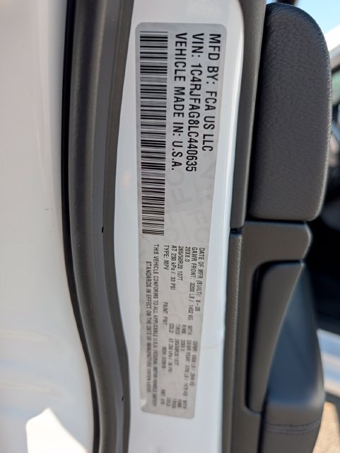 Used 2020 Jeep Grand Cherokee Altitude AWD/4WD image 30