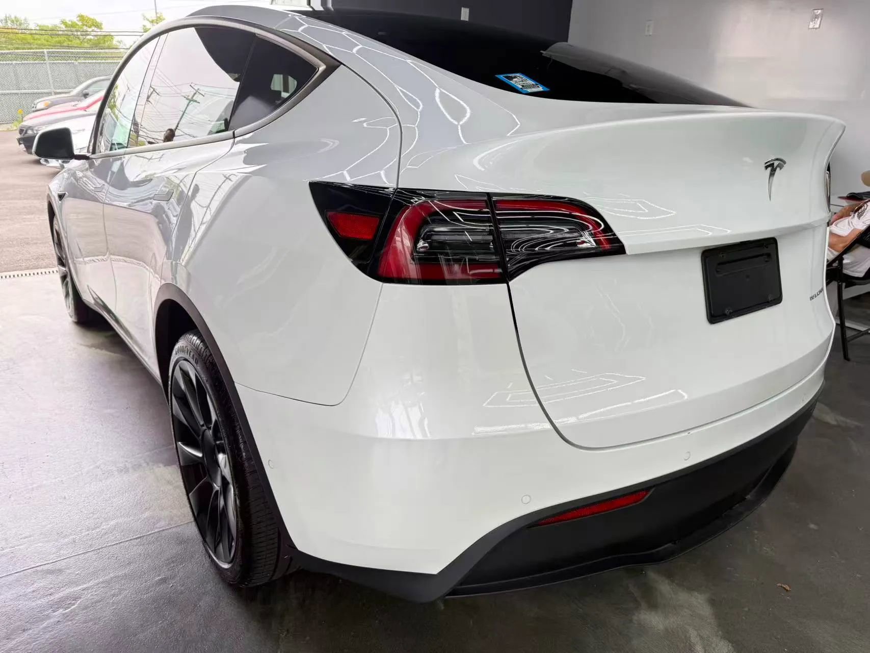 Used 2022 Tesla Model Y Long Range image 4