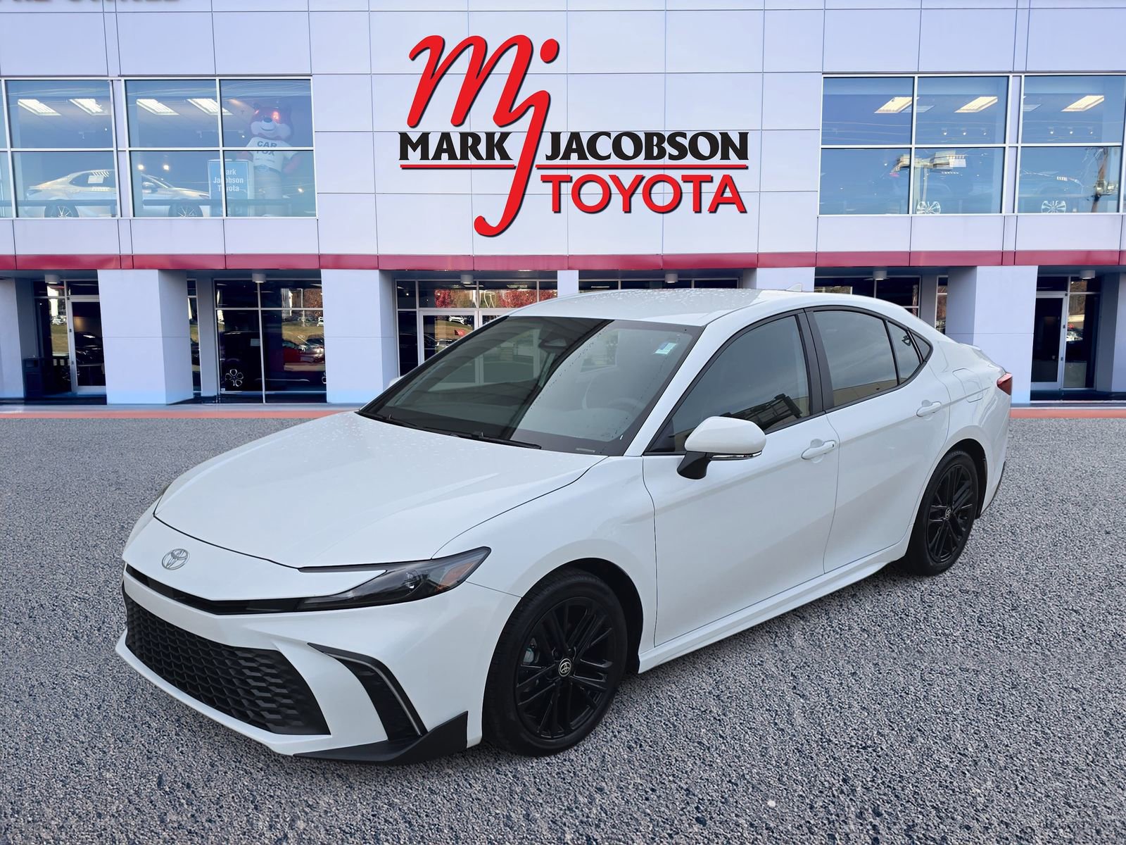 Used 2025 Toyota Camry SE