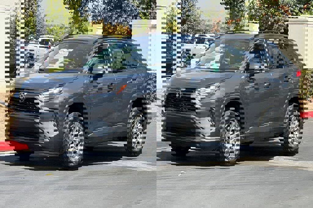 Used 2024 Toyota RAV4 XLE image 8