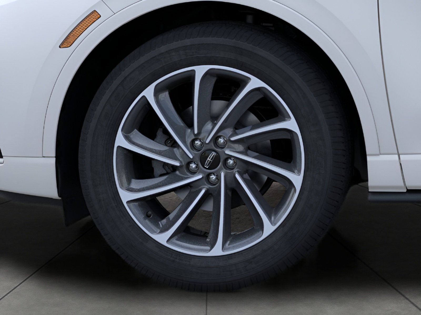 Used 2025 Lincoln Corsair Grand Touring AWD/4WD image 20