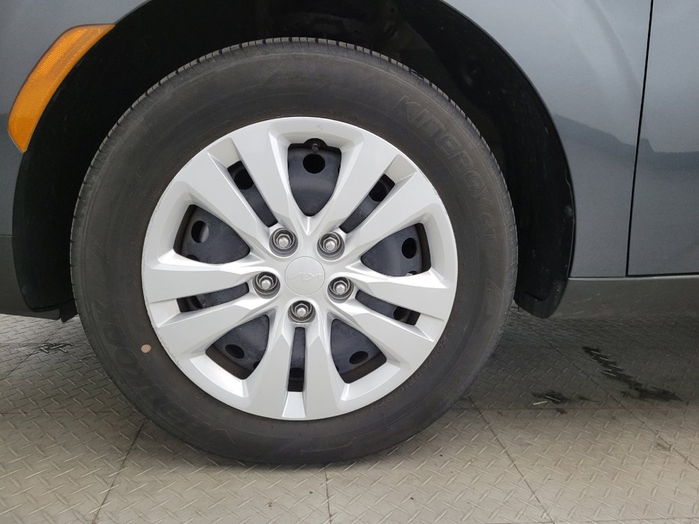 Used 2023 Kia Soul LX image 31