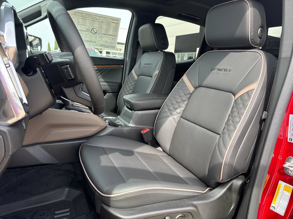 New 2026 GMC Canyon Denali AWD/4WD image 17