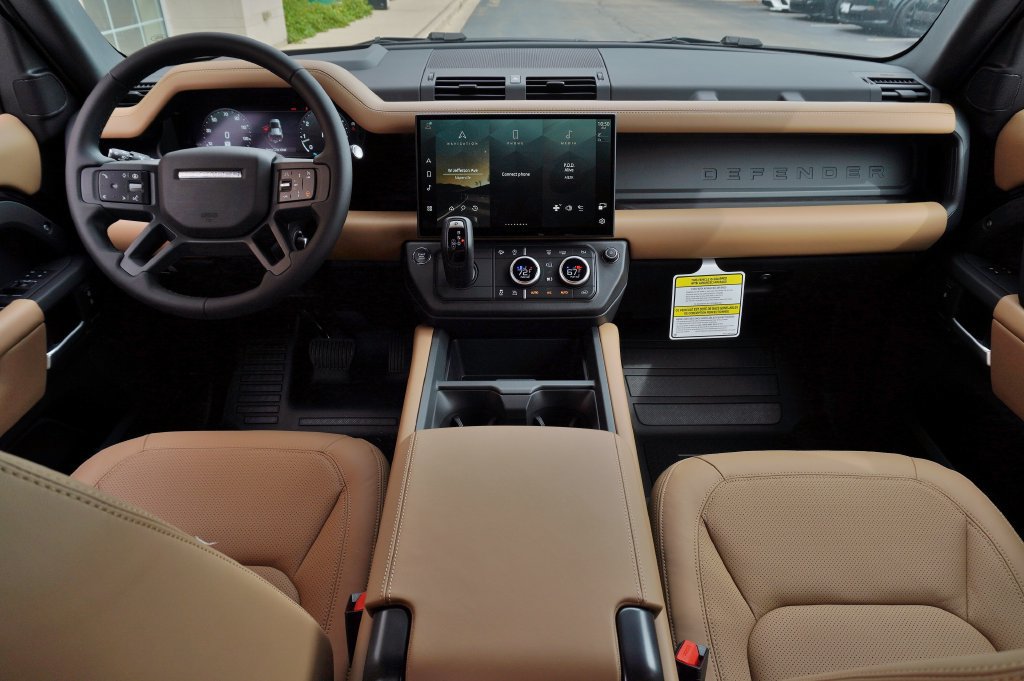 New 2026 Land Rover Defender 110 S AWD/4WD image 9