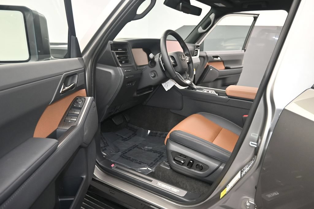 New 2026 Lexus GX 550 w/ Accessory Package (2T) AWD/4WD image 13