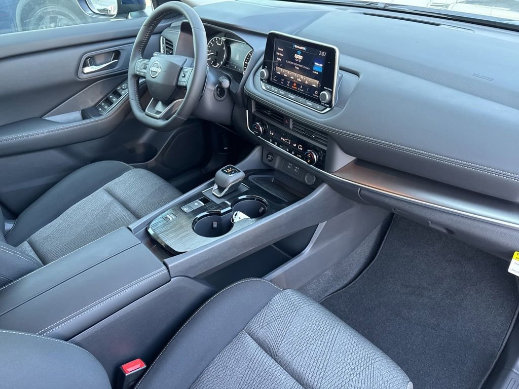 New 2026 Nissan Rogue SV FWD image 18
