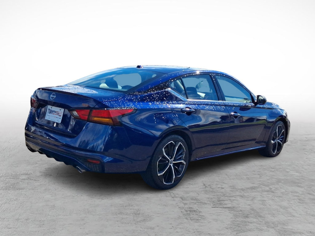 Used 2024 Nissan Altima 2.5 SR FWD image 5