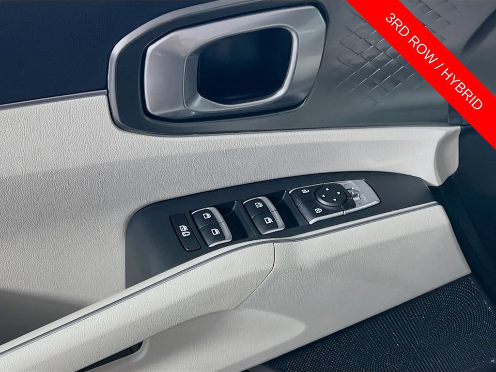 Certified 2023 Kia Sorento EX AWD/4WD image 19