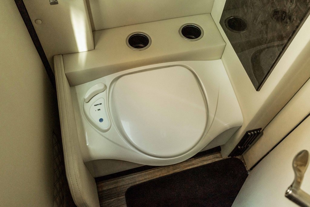 Used 2022 Mercedes-Benz Sprinter 3500 image 39