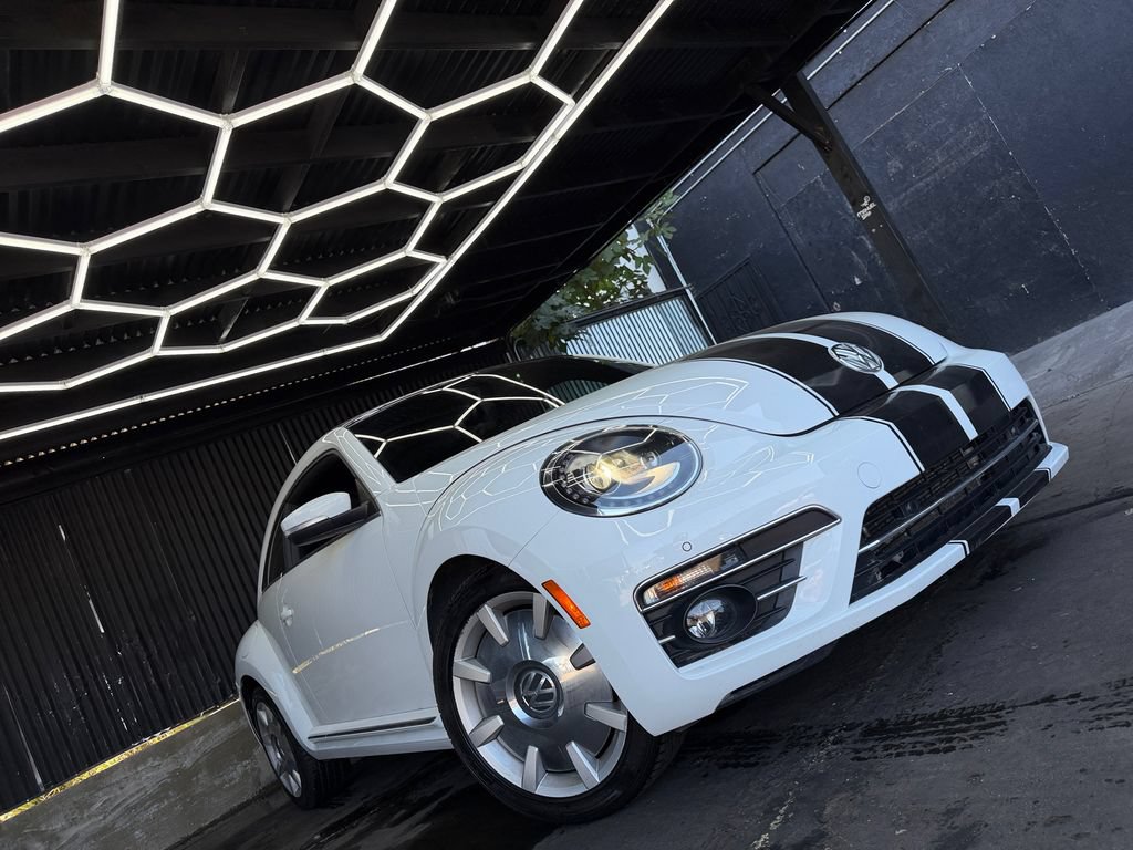 Used 2019 Volkswagen Beetle 2.0T SE FWD image 30