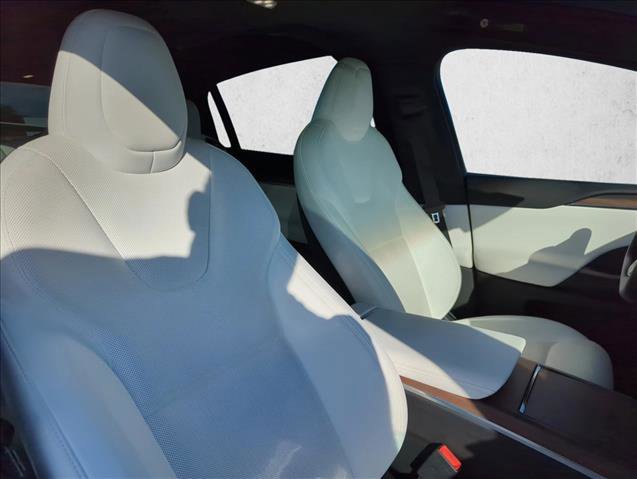 Used 2022 Tesla Model X image 26
