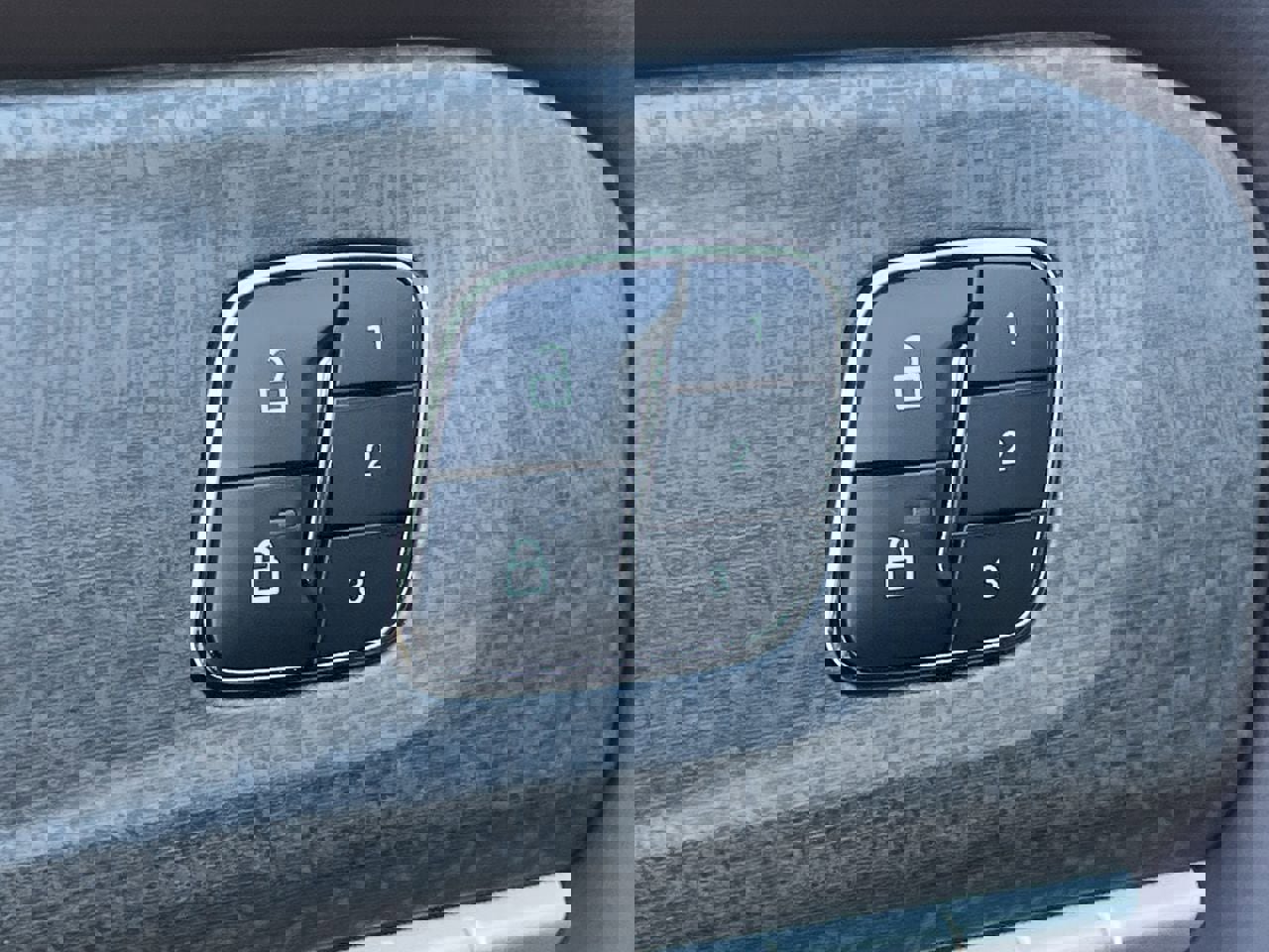 New 2026 Ford Explorer Platinum image 18