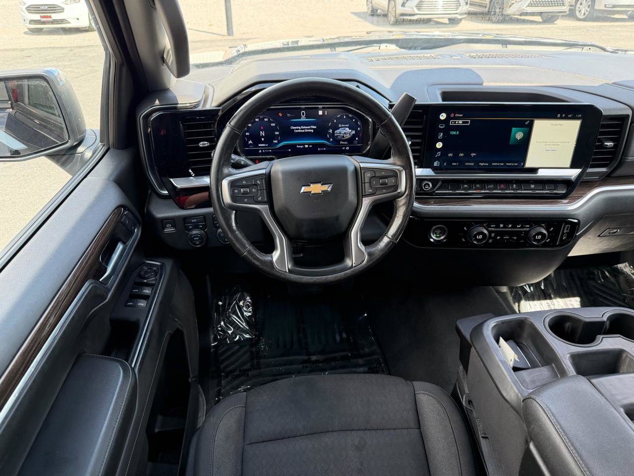 Used 2022 Chevrolet Silverado 1500 LT AWD/4WD image 15