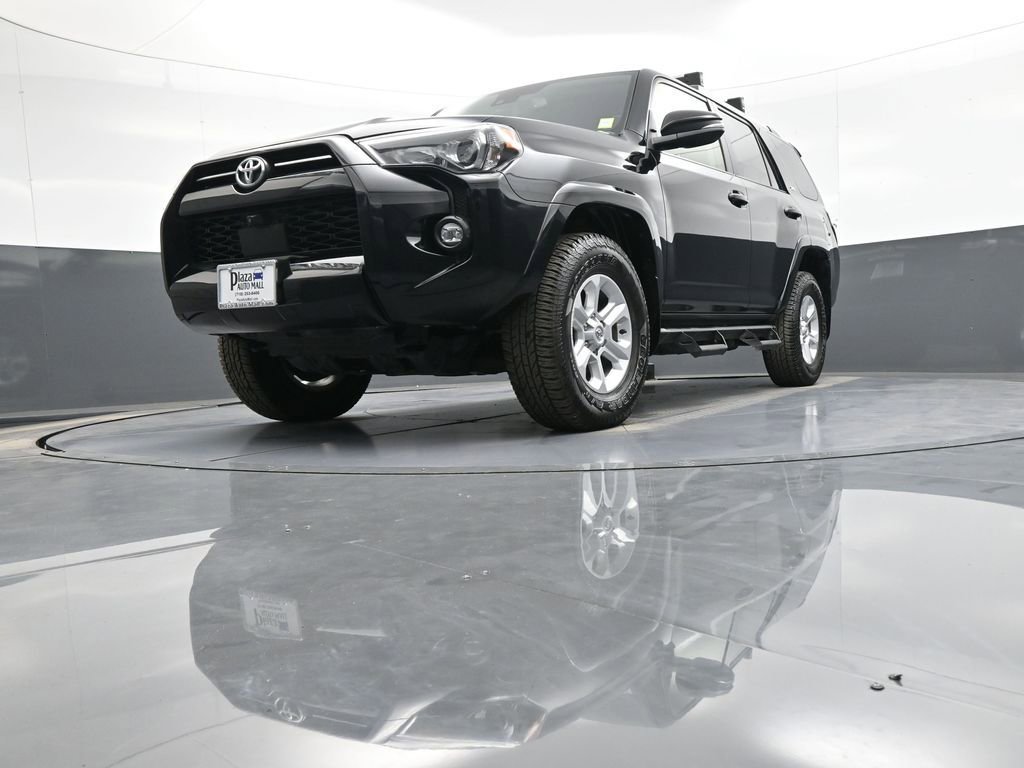 Certified 2022 Toyota 4Runner SR5 Premium image 24