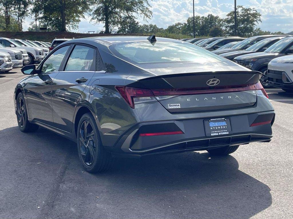 New 2026 Hyundai Elantra SEL Sport Premium FWD image 28
