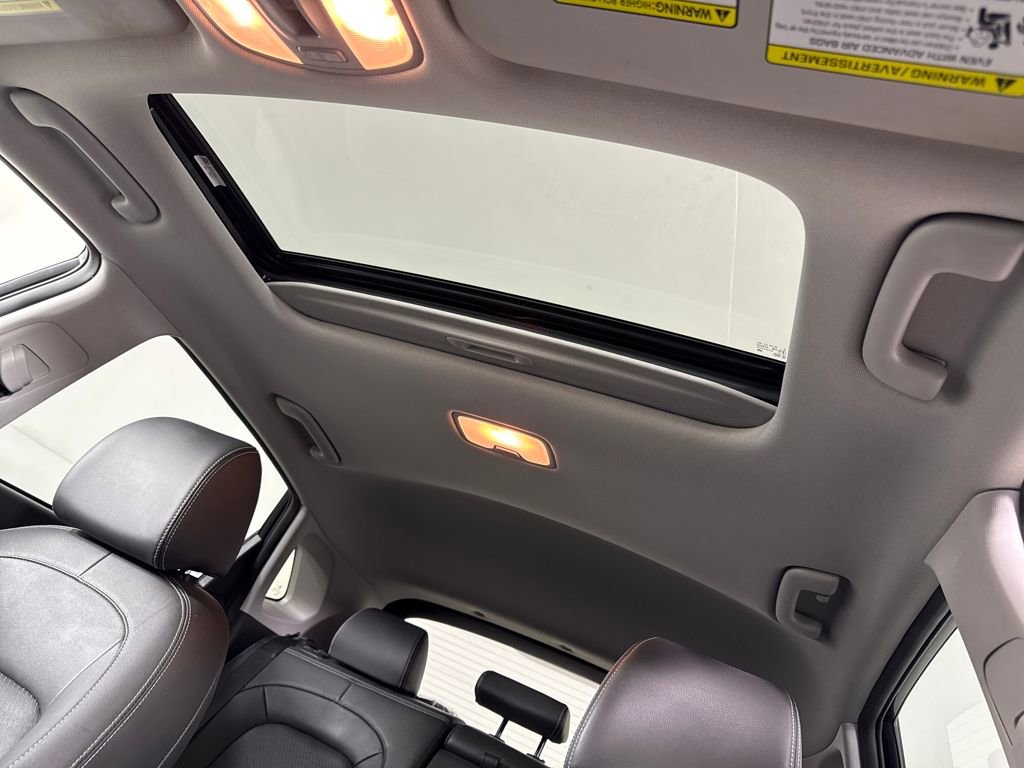 Certified 2021 Hyundai Kona Limited w/ Cargo Package image 20