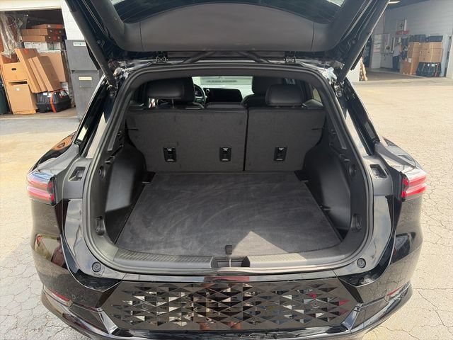Used 2024 Chevrolet Equinox EV RS FWD image 23